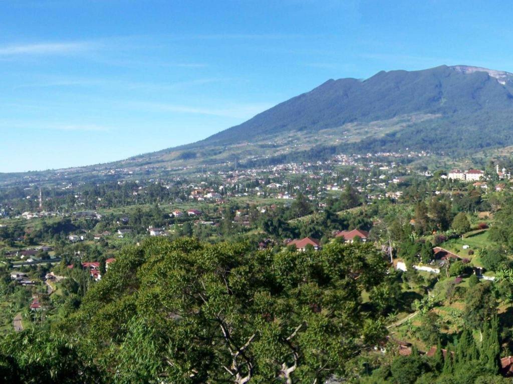 Talita Resort Ciloto Puncak Exterior photo