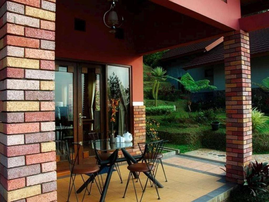 Talita Resort Ciloto Puncak Exterior photo