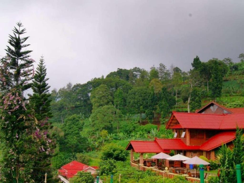 Talita Resort Ciloto Puncak Exterior photo