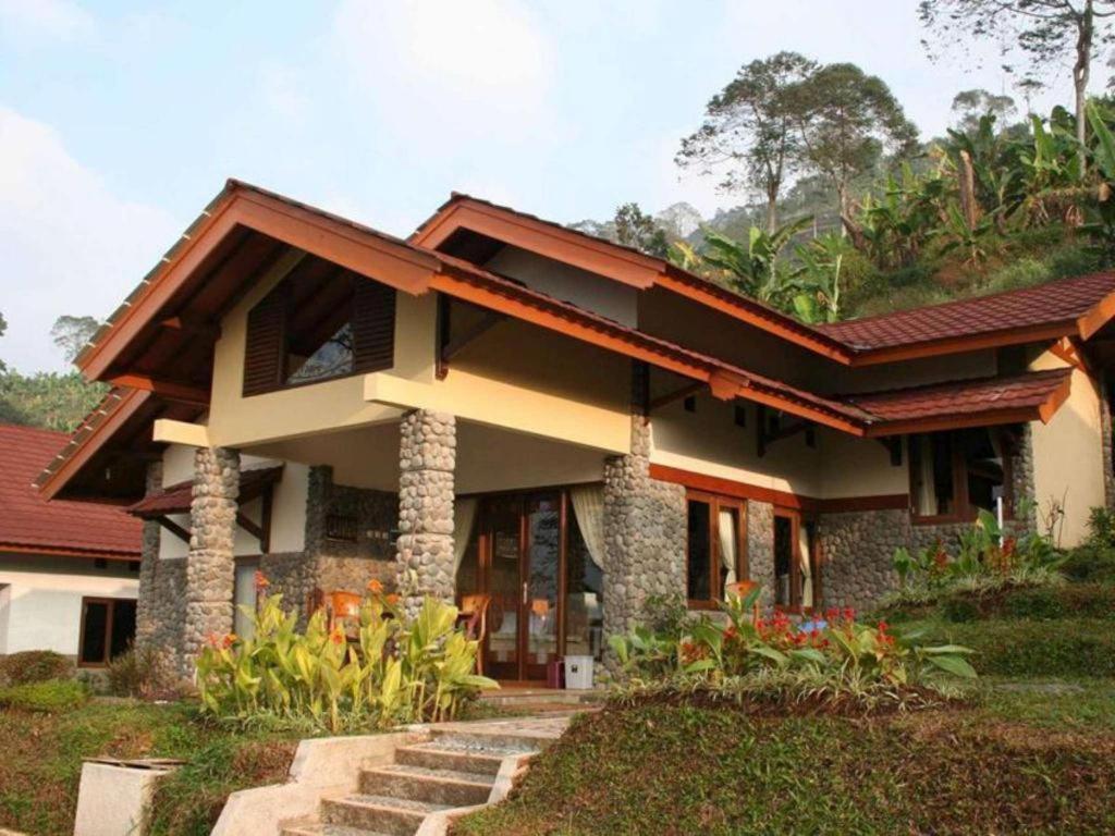 Talita Resort Ciloto Puncak Exterior photo