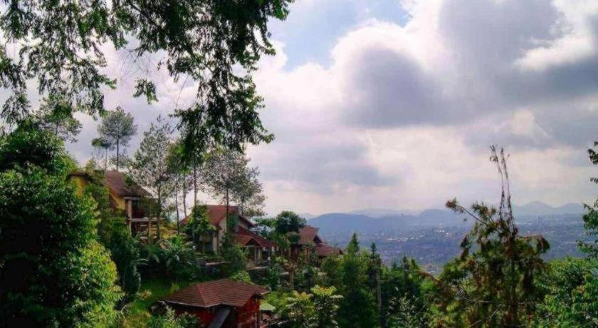 Talita Resort Ciloto Puncak Exterior photo