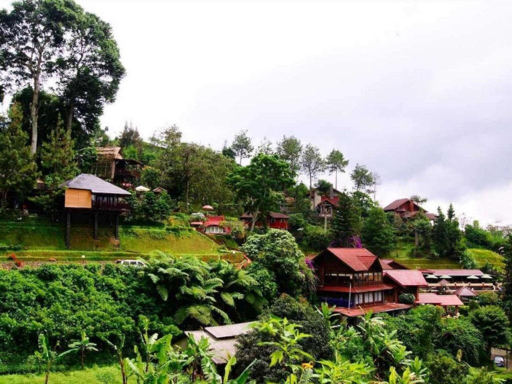 Talita Resort Ciloto Puncak Exterior photo